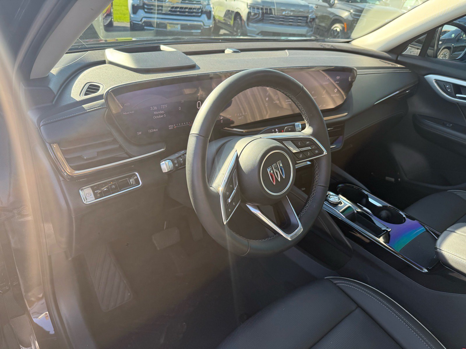Used 2025 Buick Envision Avenir AWD/4WD image 17