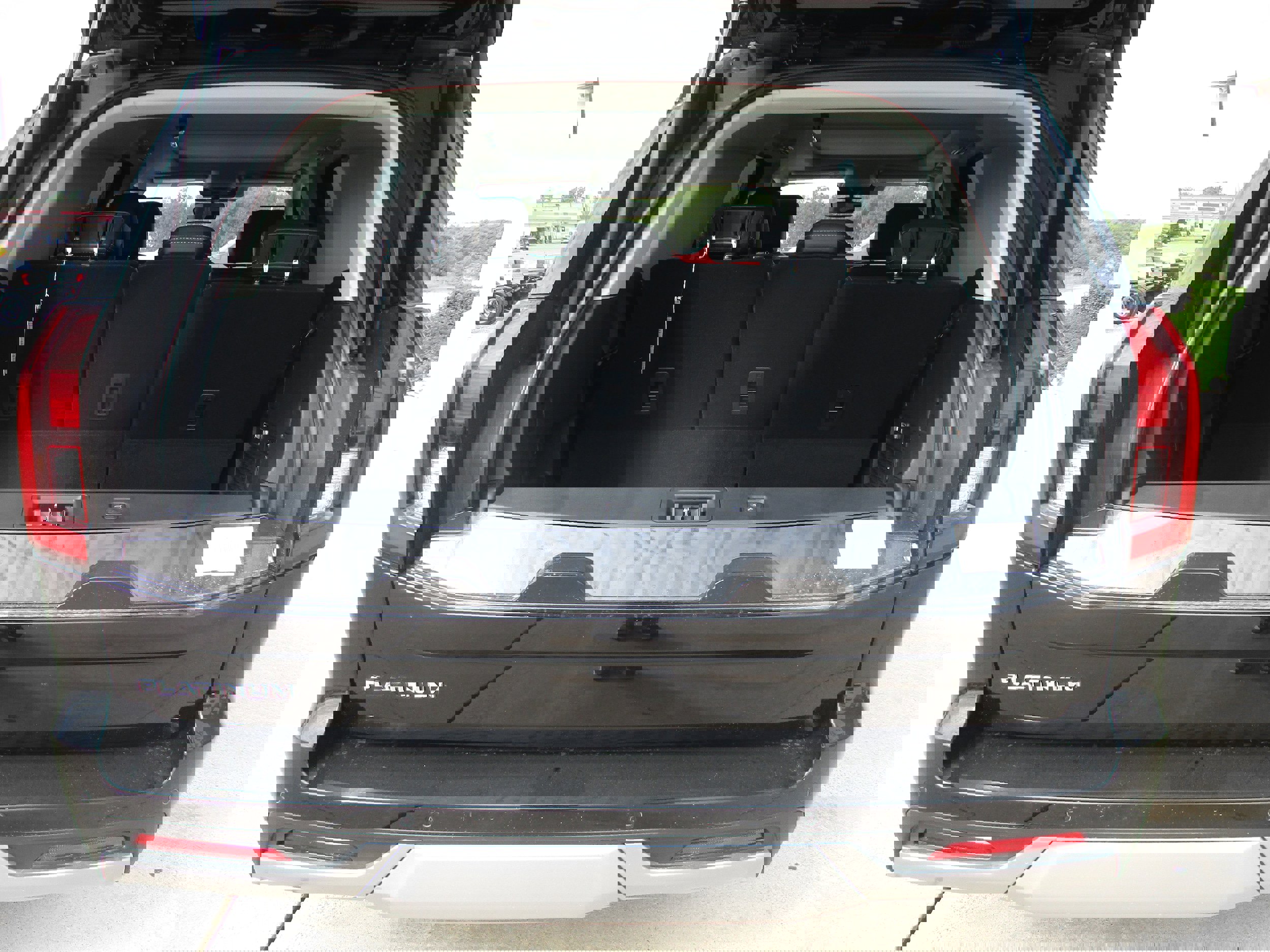 New 2025 Ford Expedition Platinum image 5