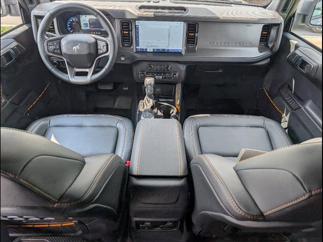 Used 2024 Ford Bronco Badlands image 16