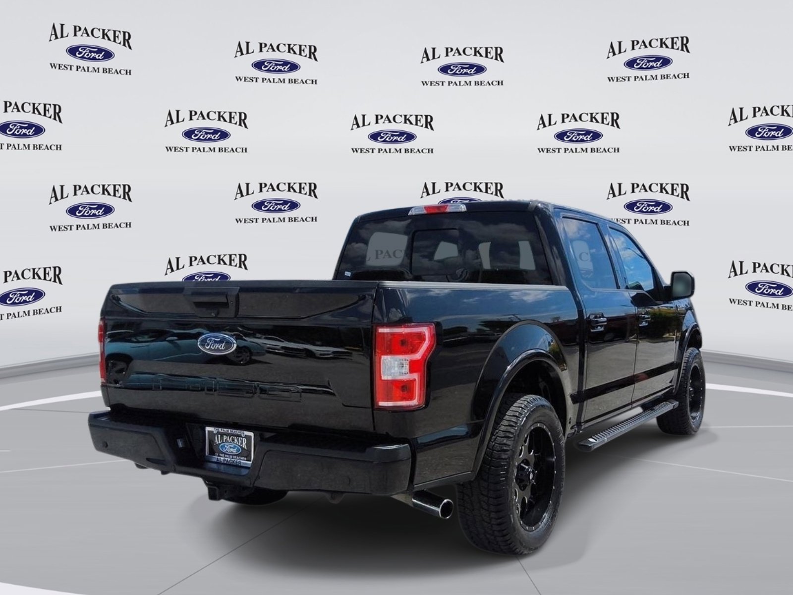 Used 2018 Ford F150 XLT w/ Equipment Group 302A Luxury RWD image 5