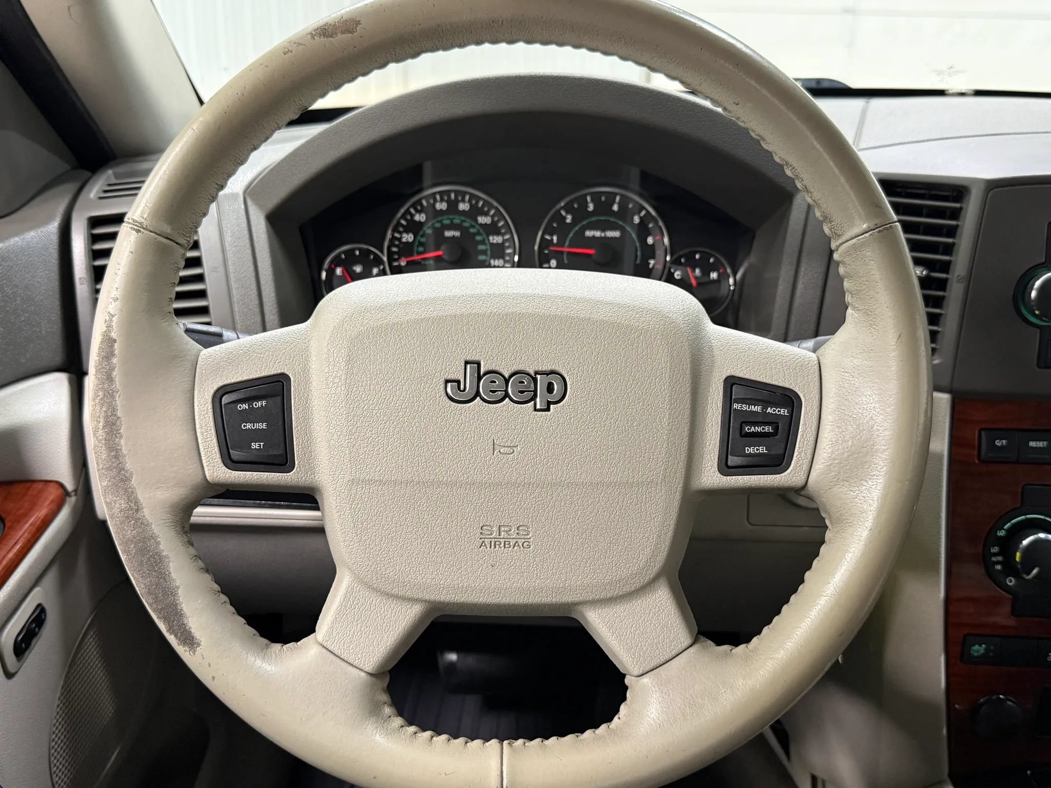 Used 2005 Jeep Grand Cherokee Limited AWD/4WD image 20