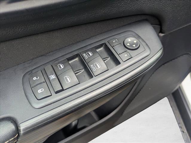 Used 2016 Jeep Cherokee Latitude image 12