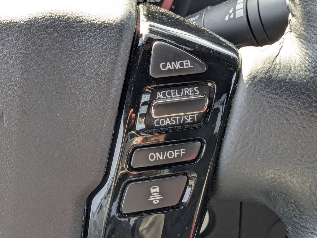 Used 2022 Nissan Frontier PRO-4X image 28