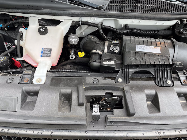 Used 2018 Chevrolet Express 2500 LT w/ LT Preferred Equipment Group RWD image 30