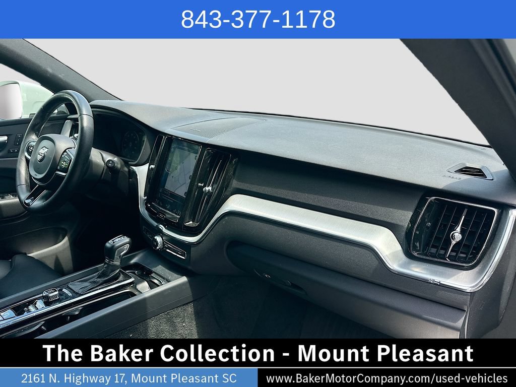 Used 2019 Volvo XC60 T5 Momentum w/ Multimedia Package AWD/4WD image 31