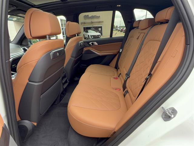Used 2024 BMW X5 xDrive40i w/ Premium Package AWD/4WD image 25
