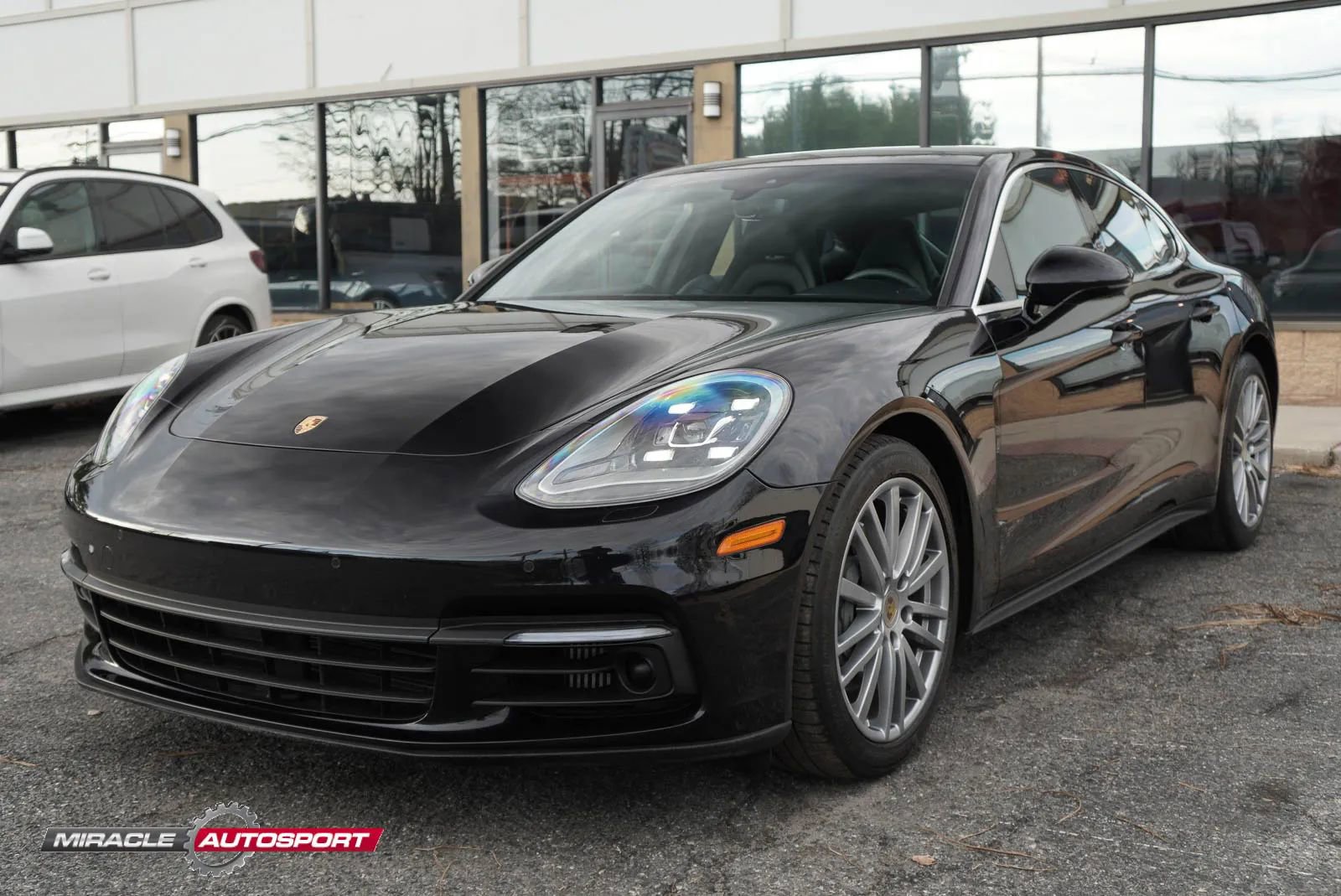 Used 2017 Porsche Panamera 4S AWD/4WD image 3