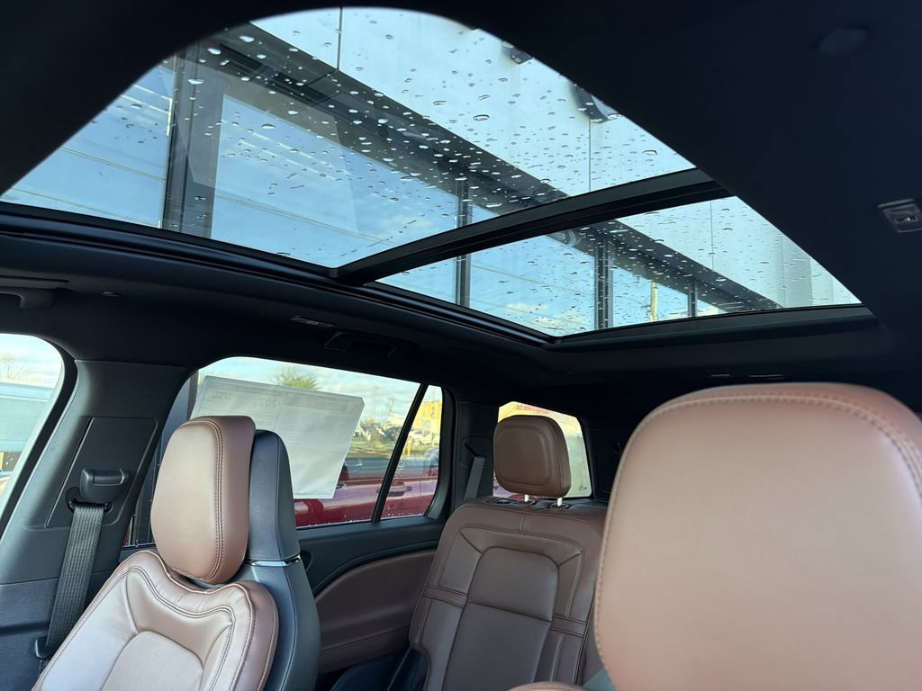 New 2026 Lincoln Aviator Reserve image 11