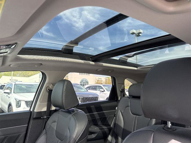 Certified 2025 Kia Sorento SX AWD/4WD image 14