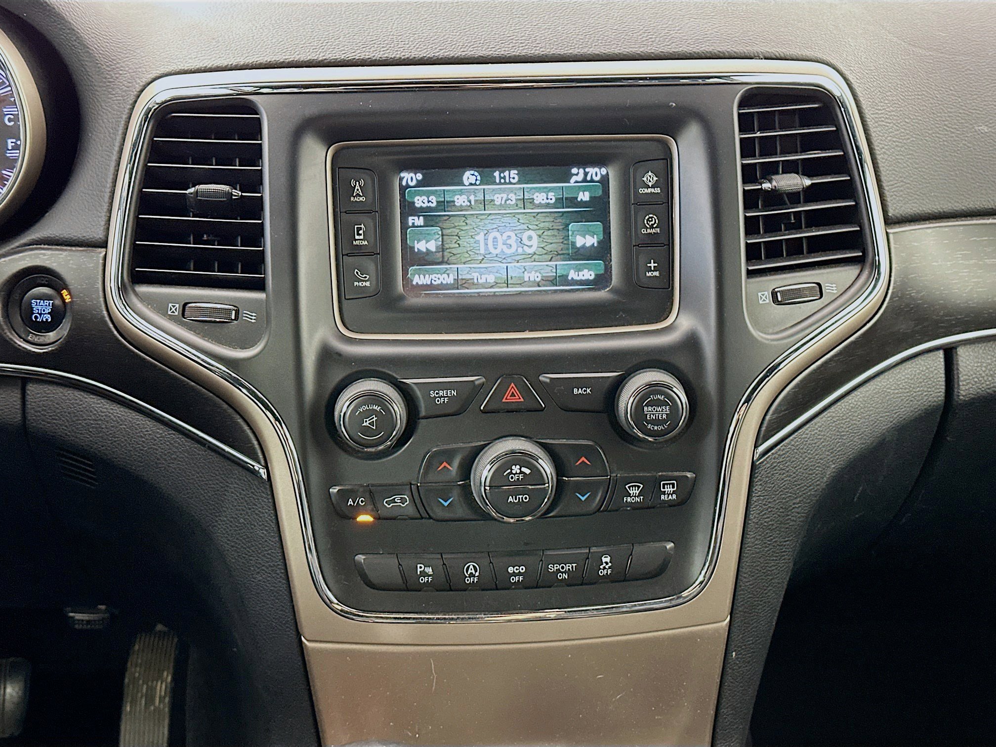 Used 2016 Jeep Grand Cherokee Limited image 15