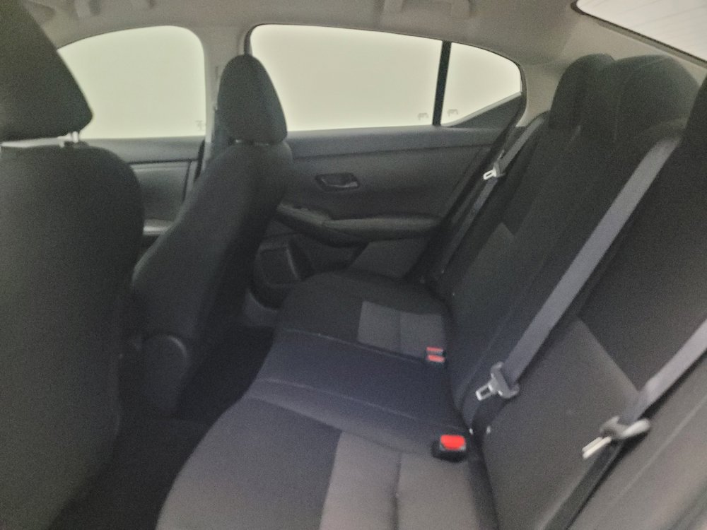 Used 2025 Nissan Sentra SV FWD image 18