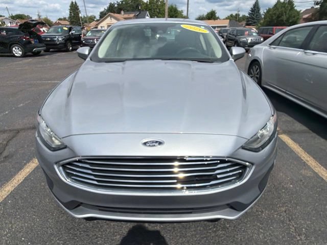 Used 2020 Ford Fusion SE FWD image 2
