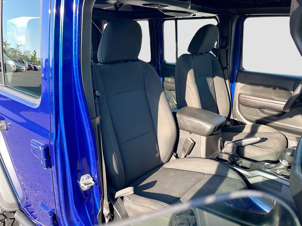 Used 2018 Jeep Wrangler Unlimited Sport image 25