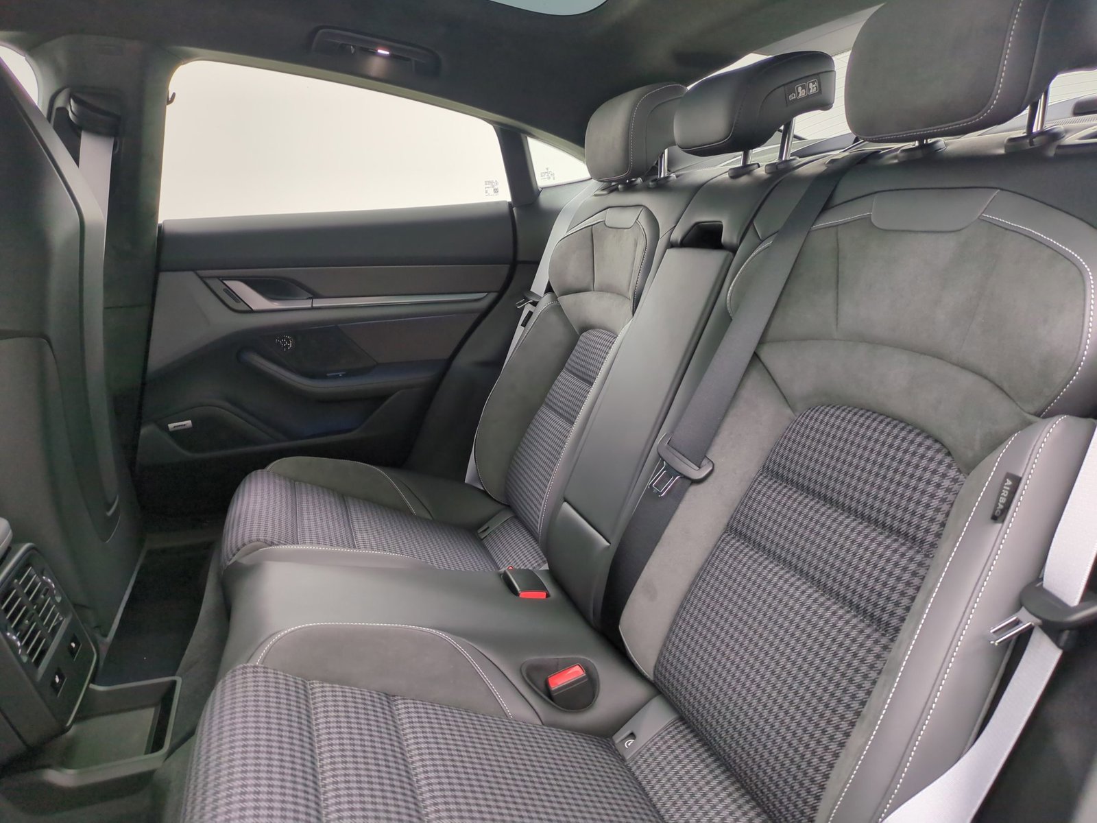 New 2026 Porsche Taycan Turbo S AWD/4WD image 16