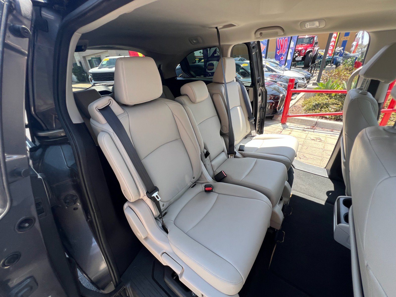 Used 2025 Honda Odyssey EX-L image 46