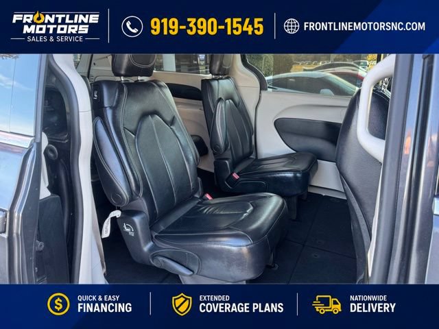 Used 2022 Chrysler Pacifica Touring-L FWD image 12