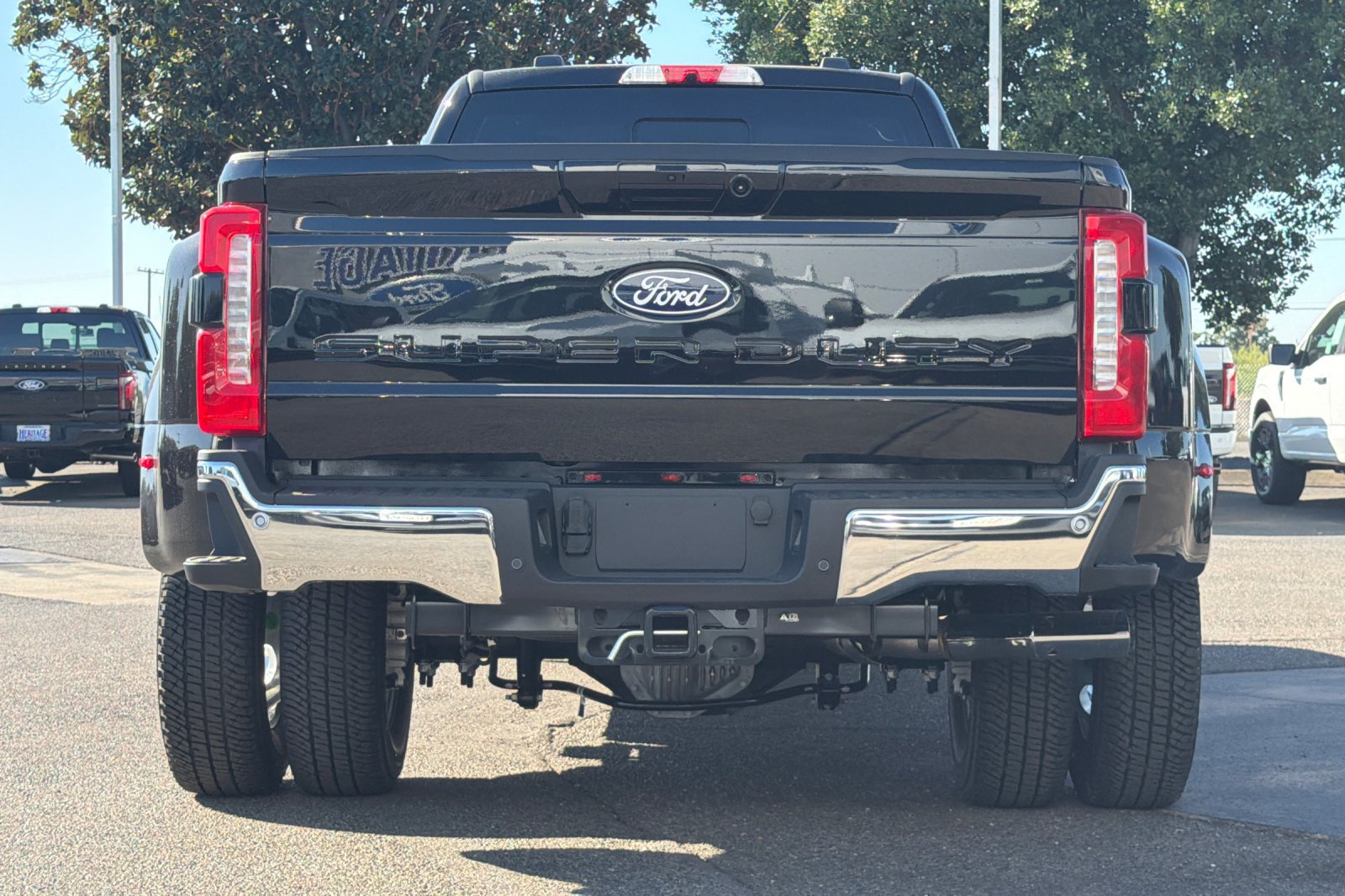 New 2027 Ford F350 Lariat w/ Lariat Premium Package AWD/4WD image 5