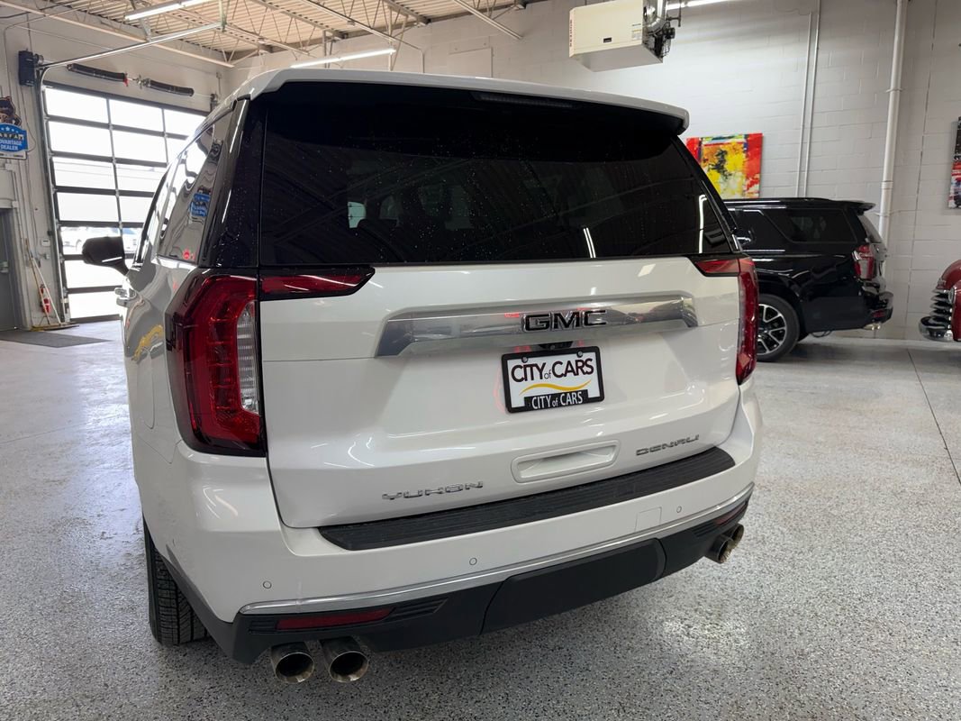 Used 2024 GMC Yukon XL Denali w/ Advanced Technology Package image 4