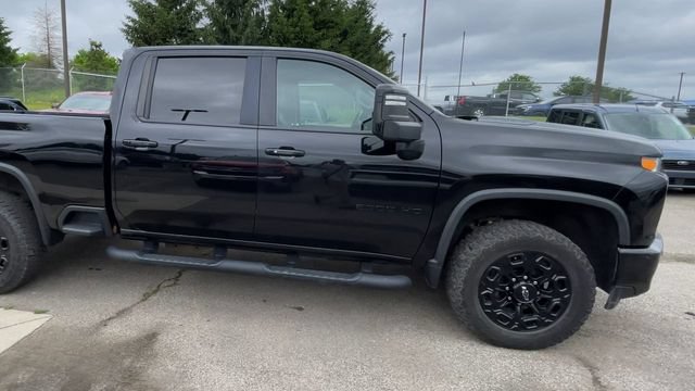 Used 2021 Chevrolet Silverado 2500 LTZ AWD/4WD image 3