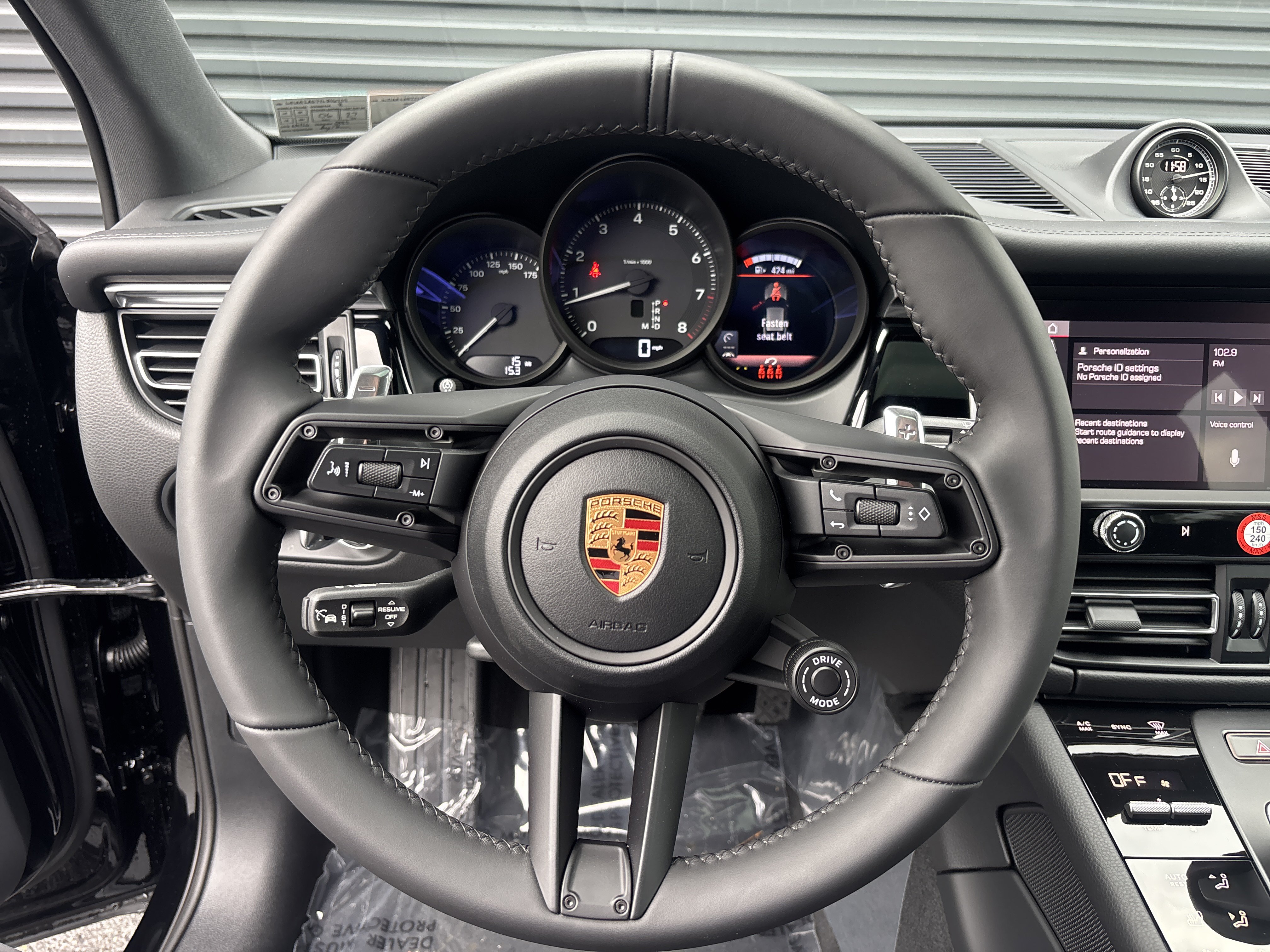 New 2026 Porsche Macan AWD/4WD image 15