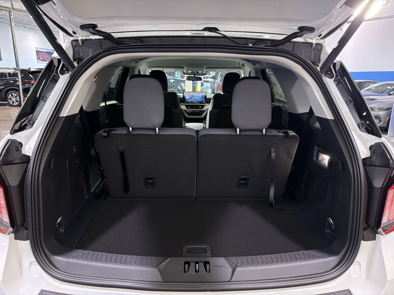 New 2026 Ford Explorer Active AWD/4WD image 30