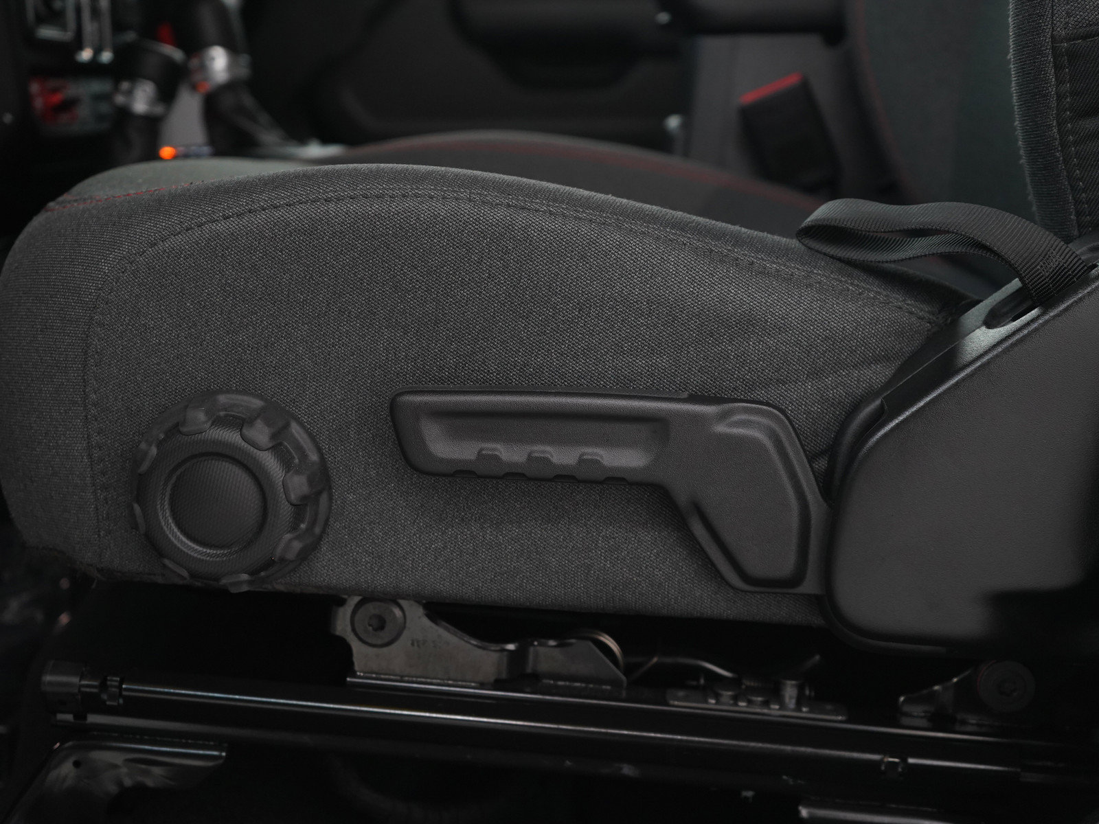 Used 2026 Jeep Wrangler Unlimited Rubicon AWD/4WD image 28