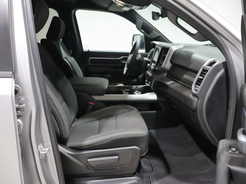 Used 2025 RAM 1500 Big Horn AWD/4WD image 23