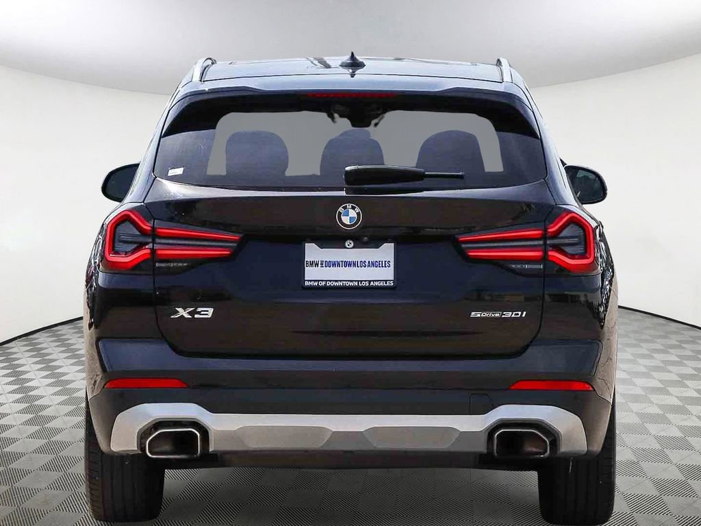 Used 2023 BMW X3 sDrive30i w/ Premium Package RWD image 5