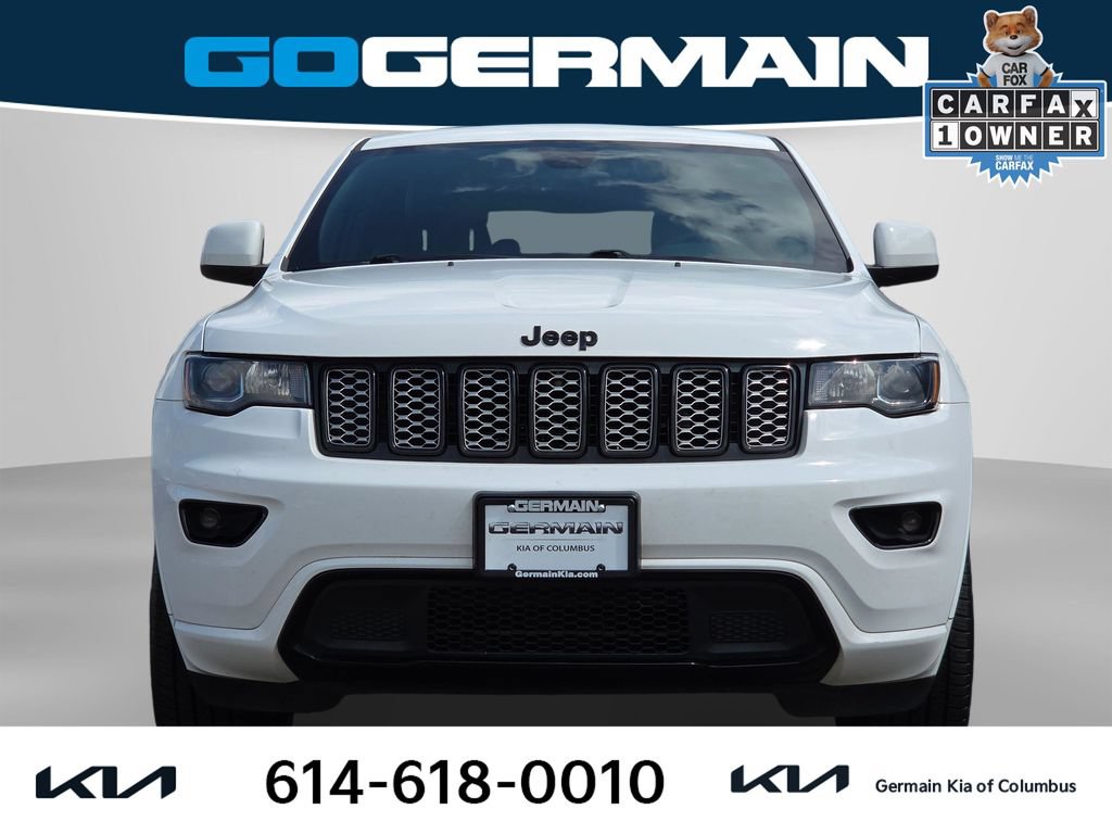 Used 2017 Jeep Grand Cherokee Altitude AWD/4WD image 2