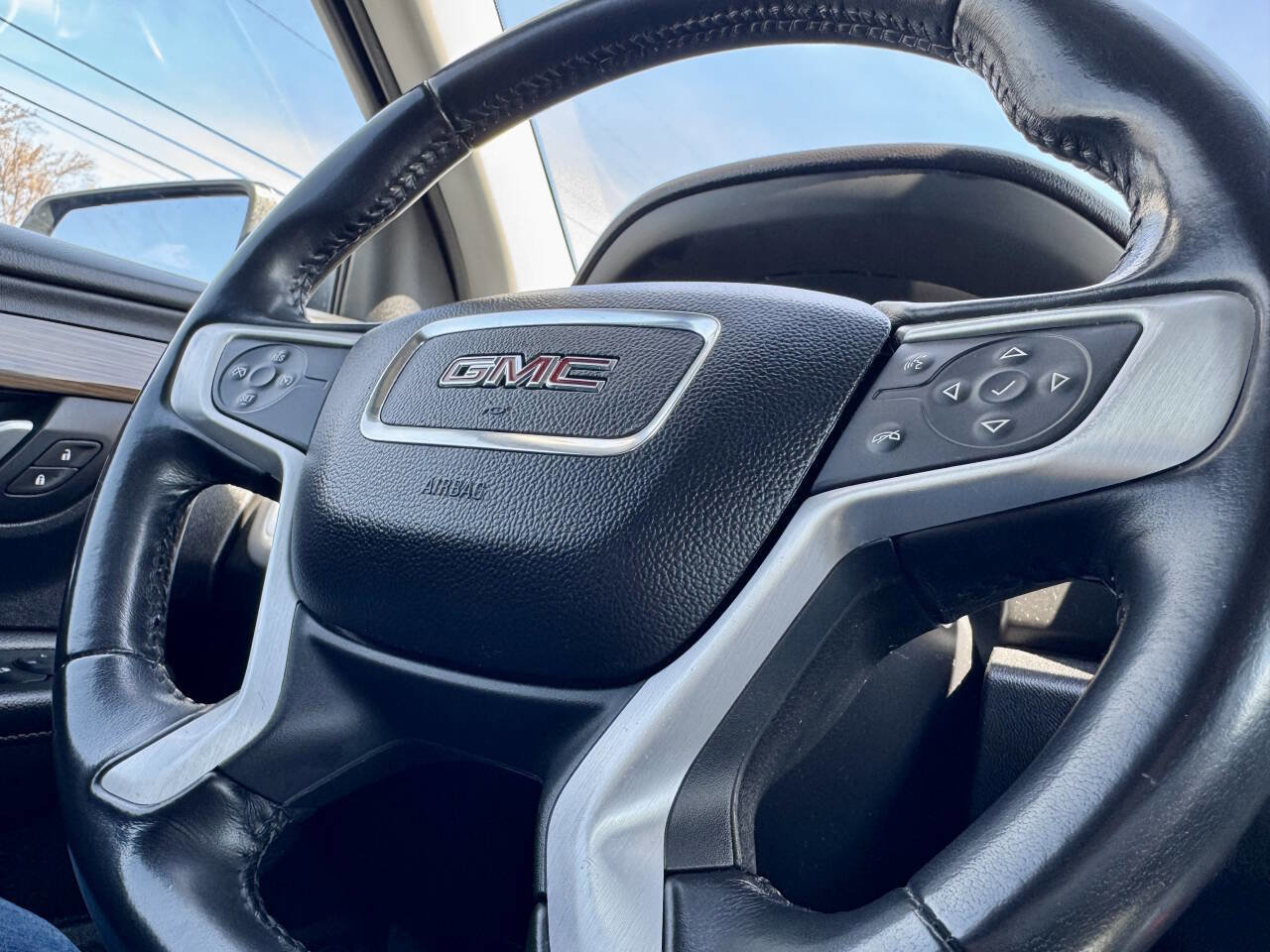 Used 2019 GMC Terrain SLE image 12