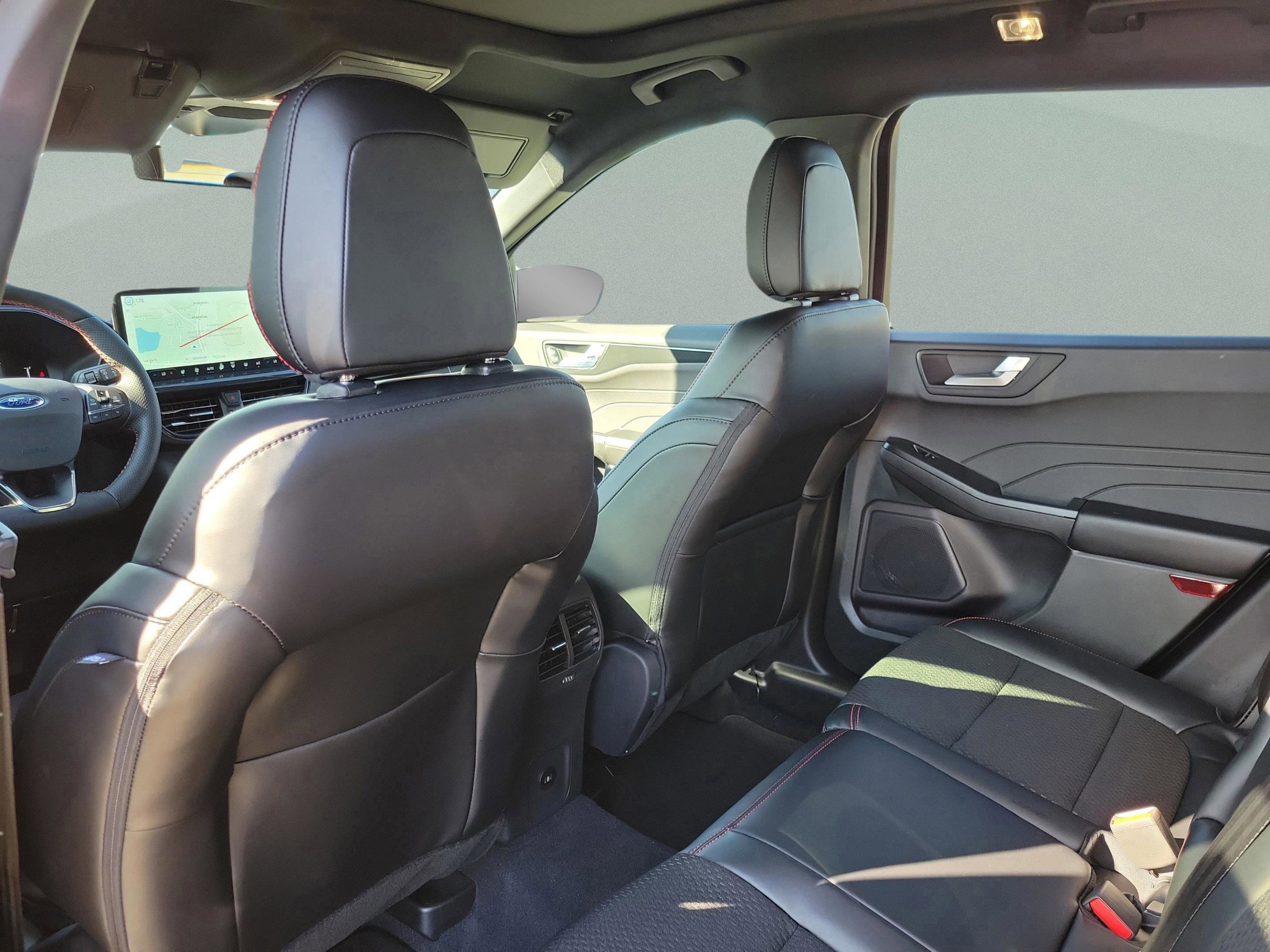 New 2026 Ford Escape ST-Line w/ Tech Pack #1 image 17