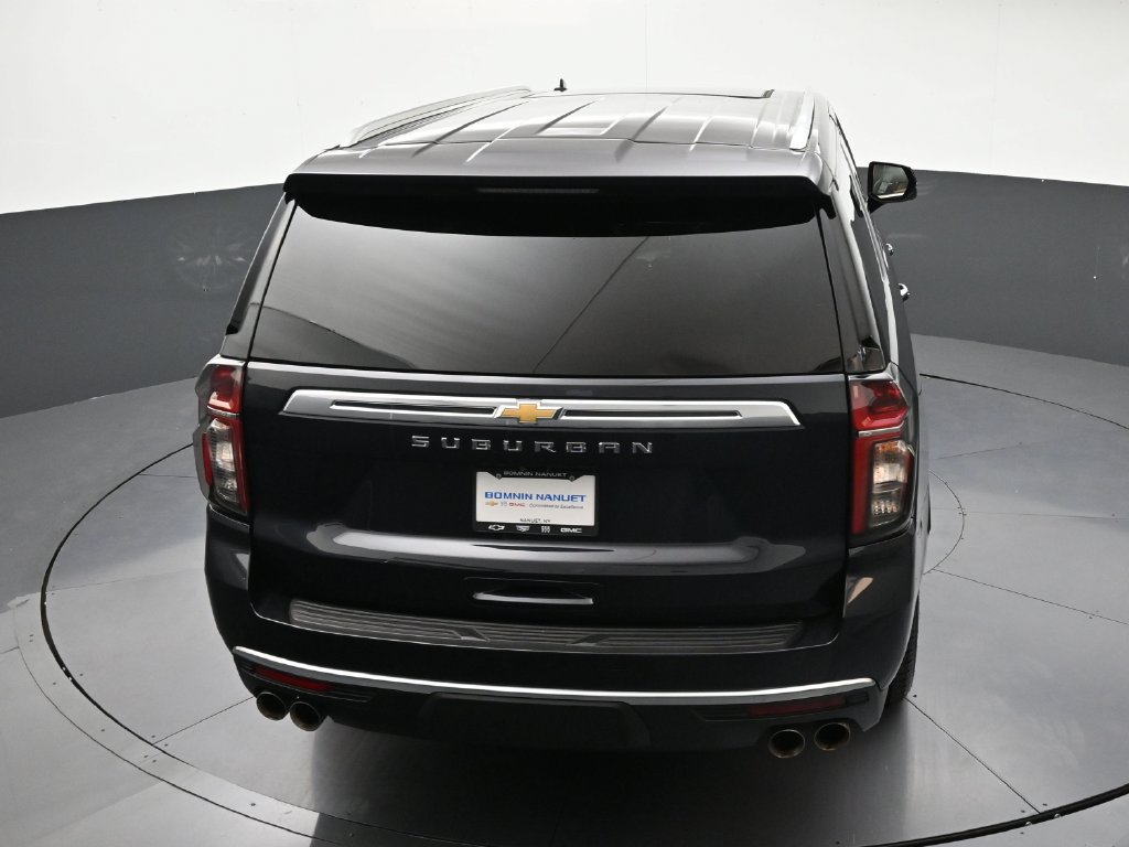 Certified 2023 Chevrolet Suburban High Country w/ Premium Package 2 AWD/4WD image 19