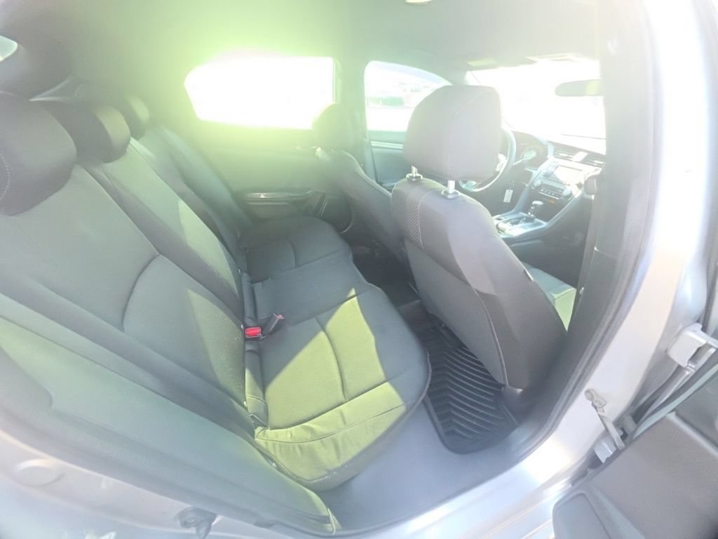 Used 2018 Honda Civic Sport image 29