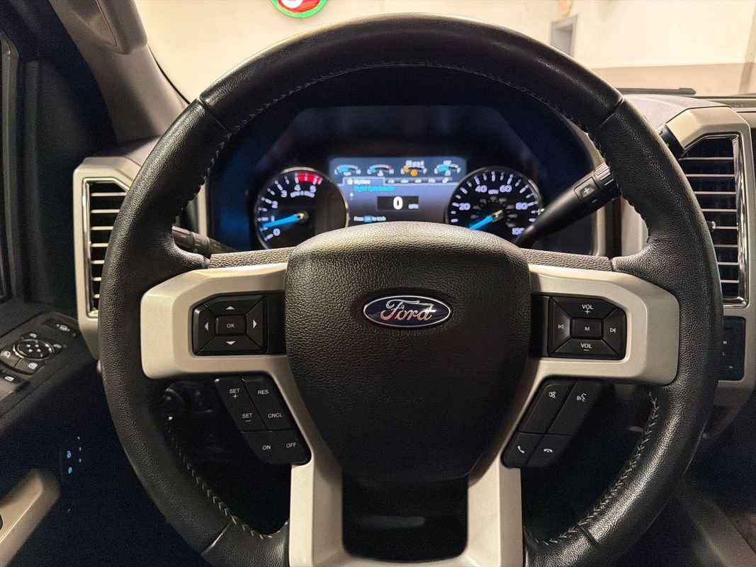 Used 2017 Ford F250 Lariat w/ Lariat Ultimate Package AWD/4WD image 23