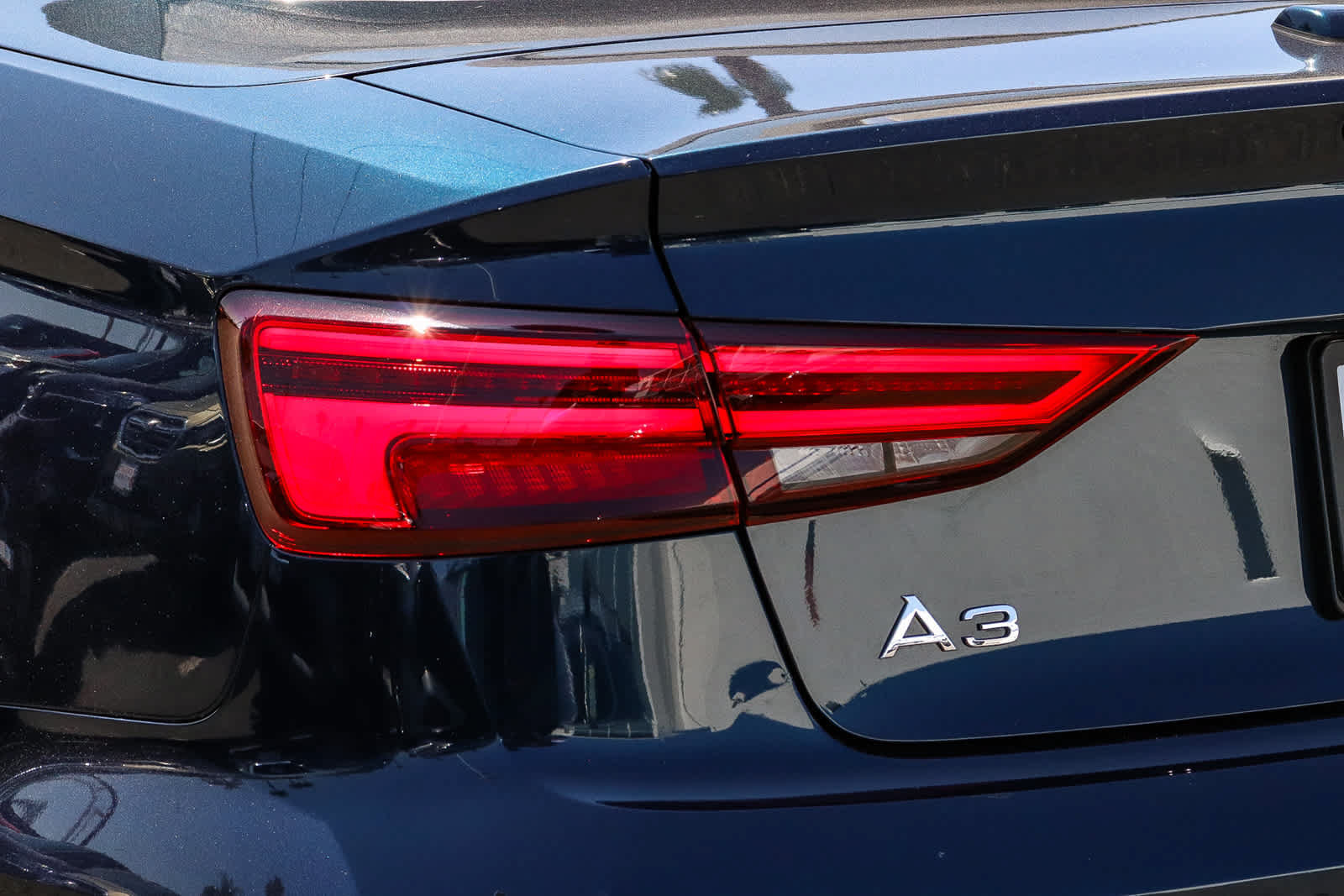 Used 2018 Audi A3 2.0T Premium Plus w/ Premium Plus Package AWD/4WD image 11
