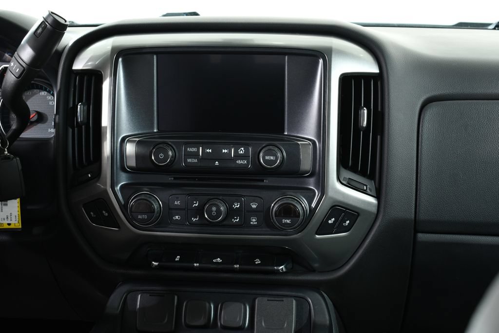 Used 2018 Chevrolet Silverado 1500 LT w/ All Star Edition AWD/4WD image 9