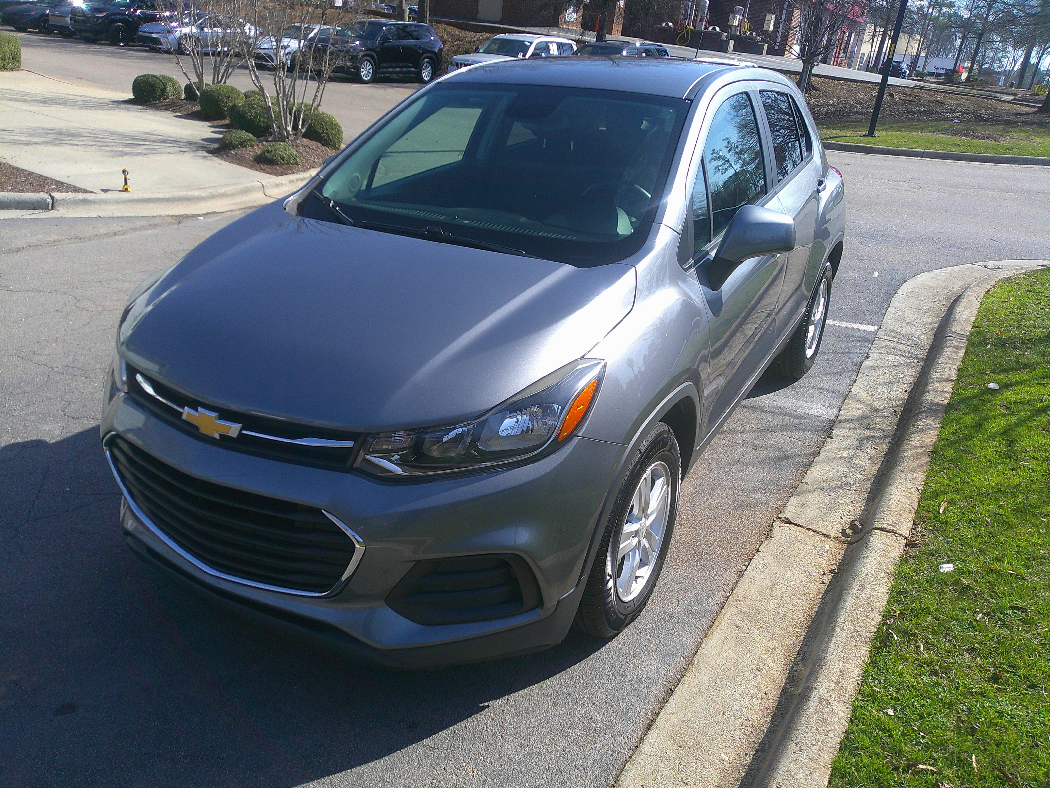 Used 2020 Chevrolet Trax LS w/ Tint and Cruise Package image 7