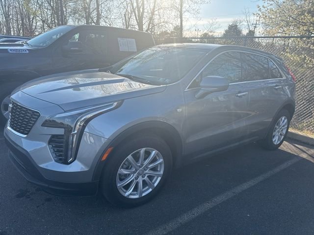 Certified 2023 Cadillac XT4 Luxury w/ Cold Weather Package image 4