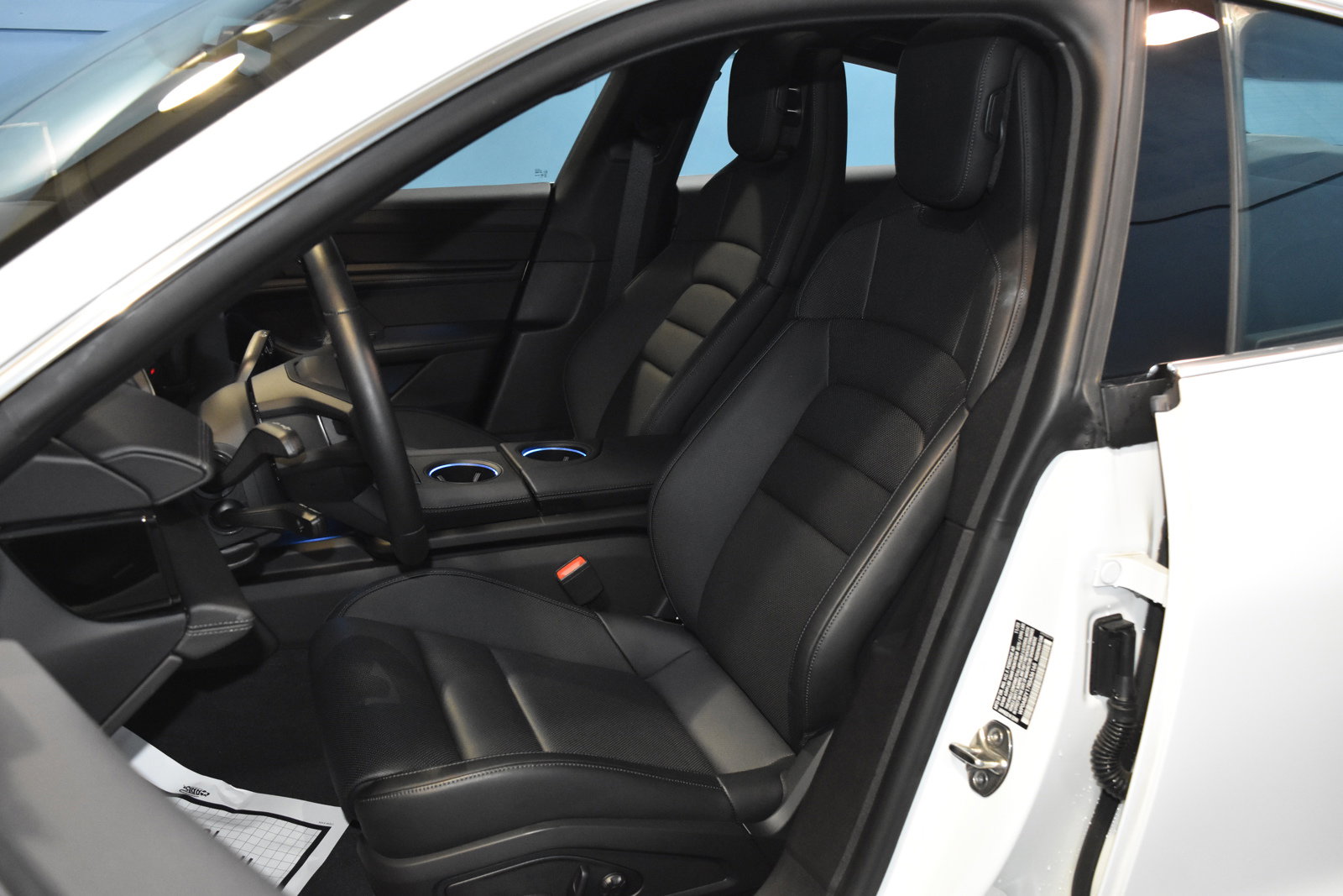 New 2024 Porsche Taycan 4S image 5