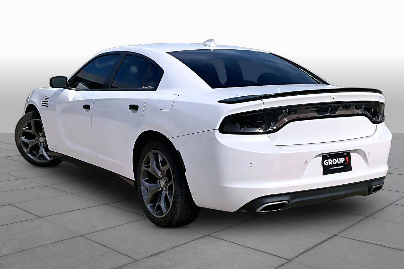Used 2015 Dodge Charger SXT w/ Plus Group RWD image 11
