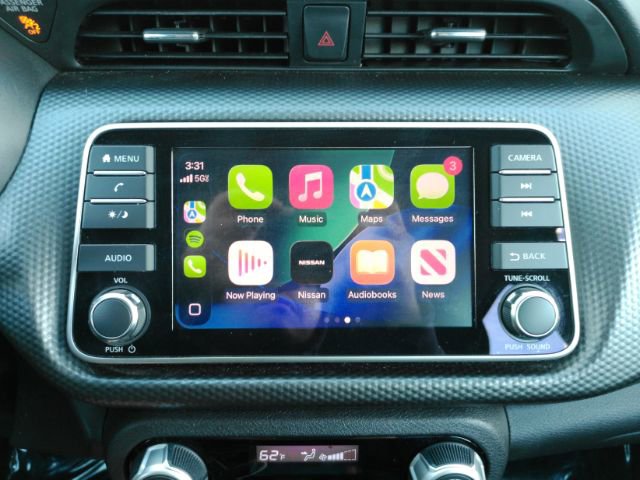 Used 2018 Nissan Kicks SV image 9