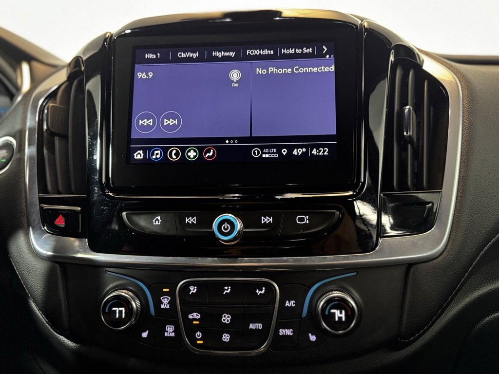 Used 2022 Chevrolet Traverse LT image 19