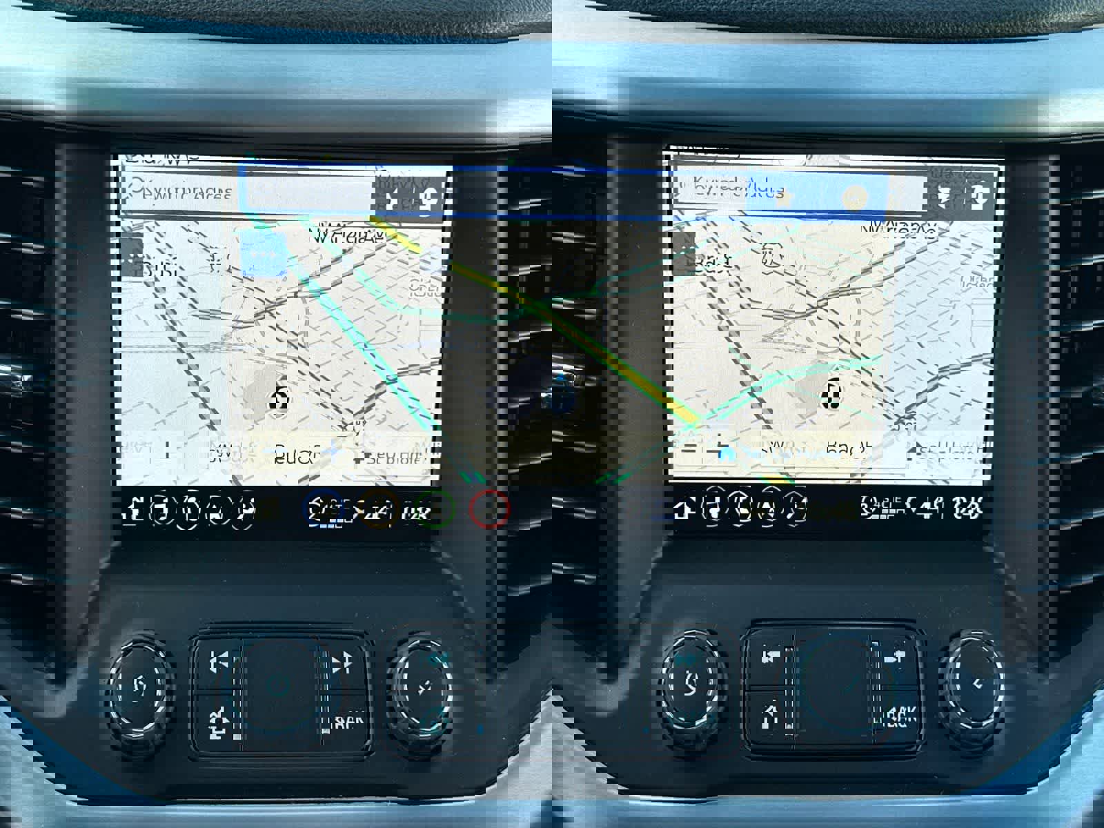 Used 2023 GMC Acadia SLT w/ Elevation Edition image 20