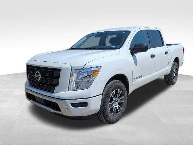 Used 2022 Nissan Titan SV AWD/4WD image 7