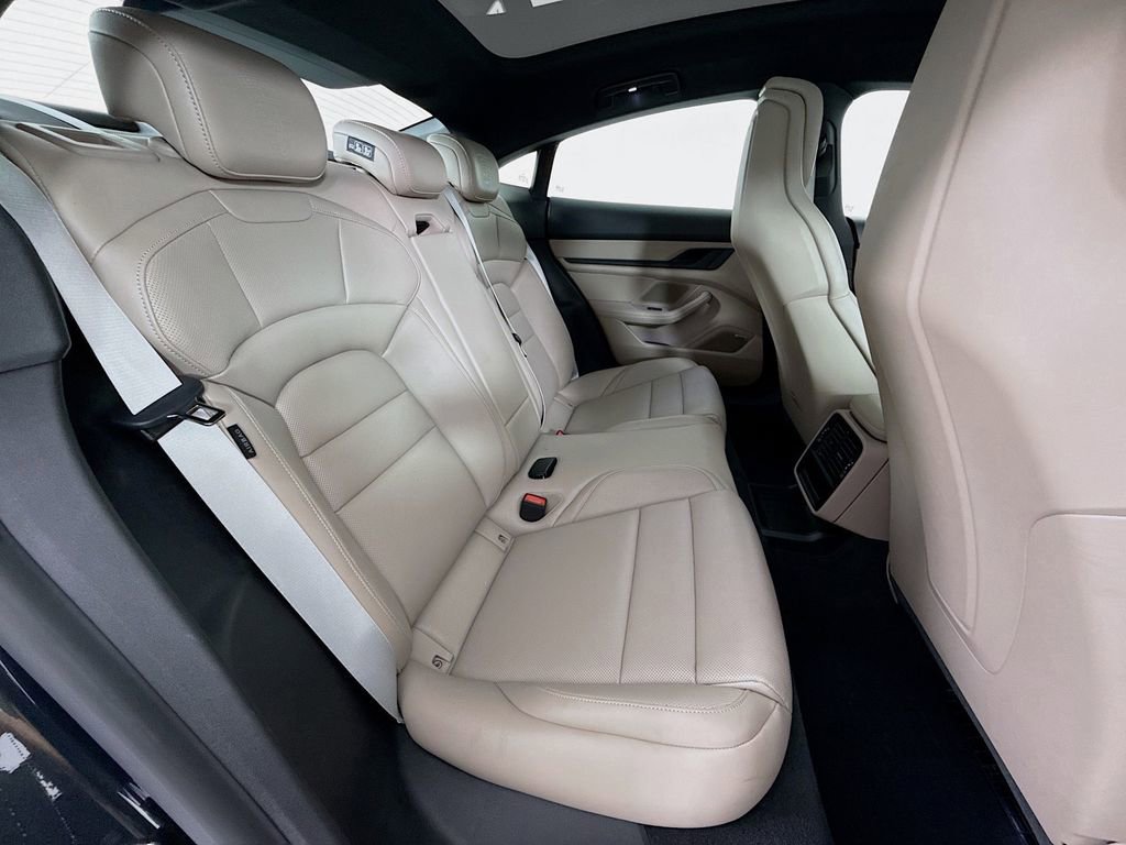 Certified 2024 Porsche Taycan image 31