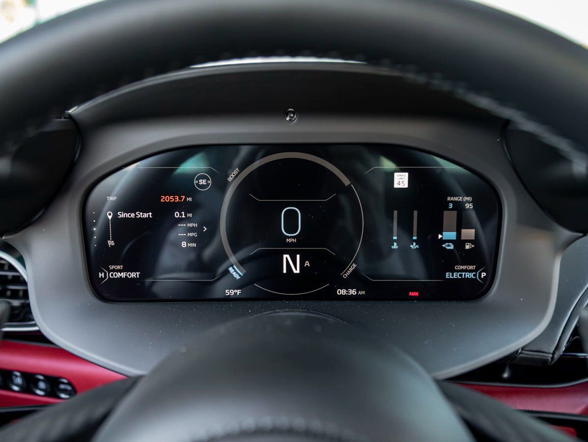 Used 2025 McLaren Artura image 16