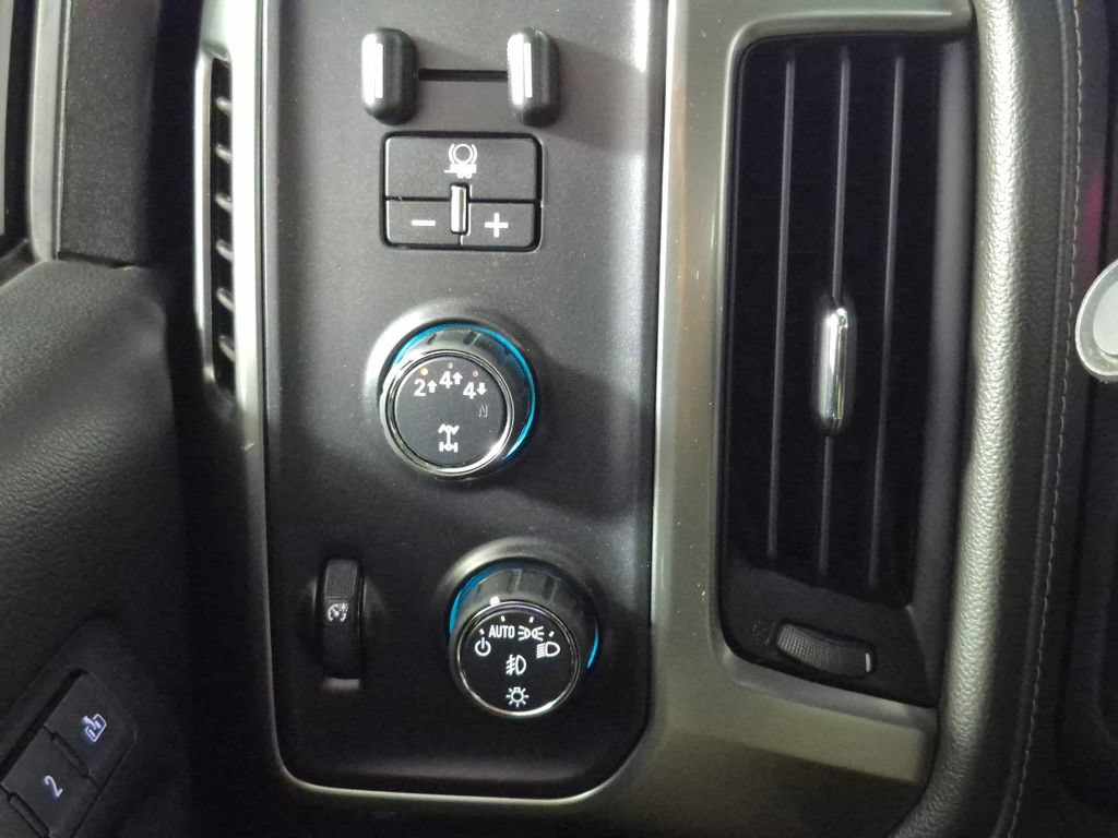 Used 2019 Chevrolet Silverado 3500 LTZ w/ Duramax Plus Package AWD/4WD image 18