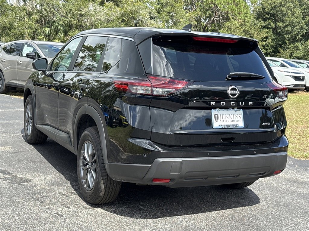 Certified 2025 Nissan Rogue S image 9
