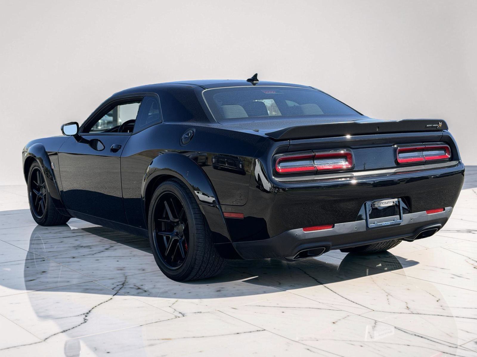 Used 2022 Dodge Challenger R/T Scat Pack image 4