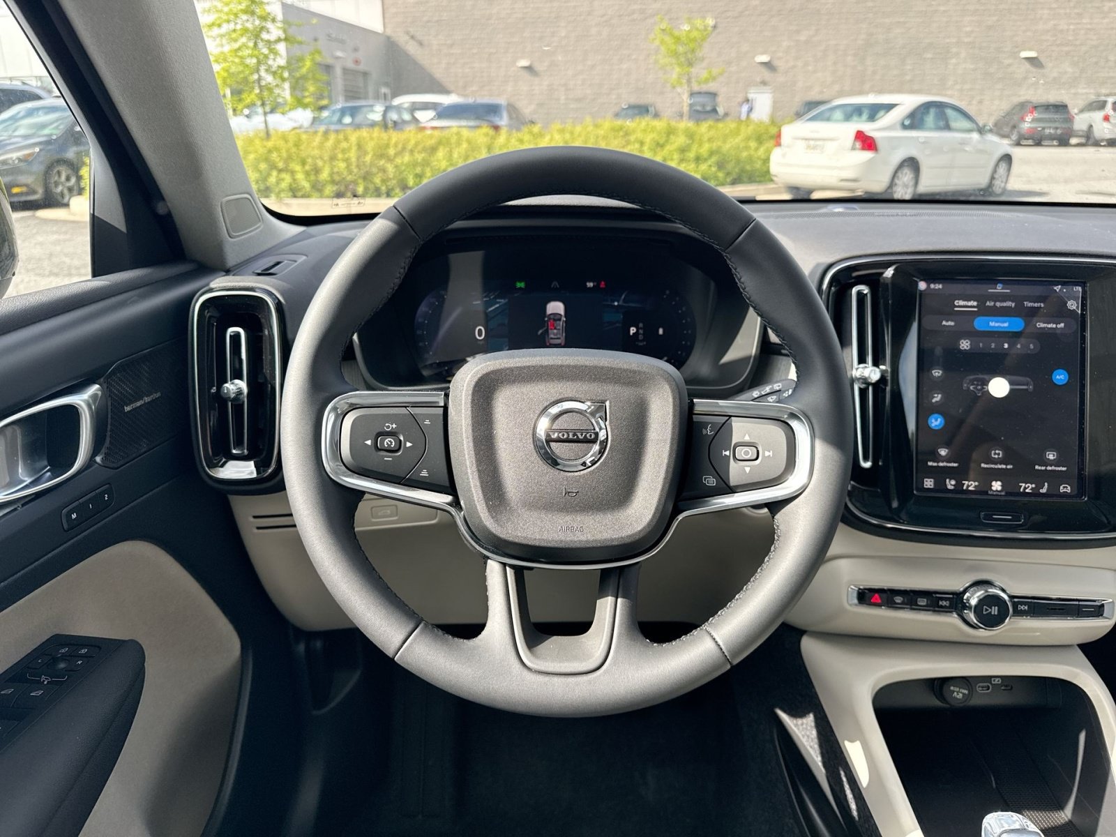 New 2026 Volvo XC40 B5 Ultra w/ Protection Package Premier AWD/4WD image 16